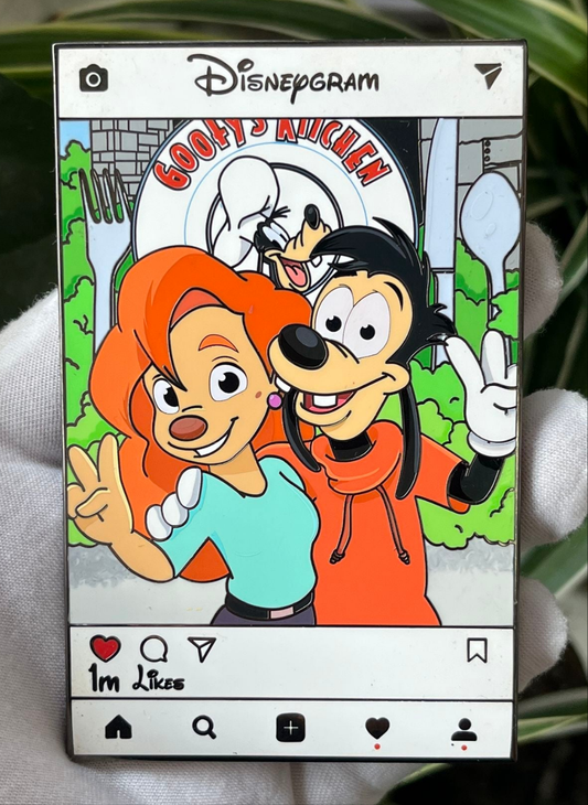 PRESALE - Disneygram Series #1 - Max & Roxanne - Limited Edition 35